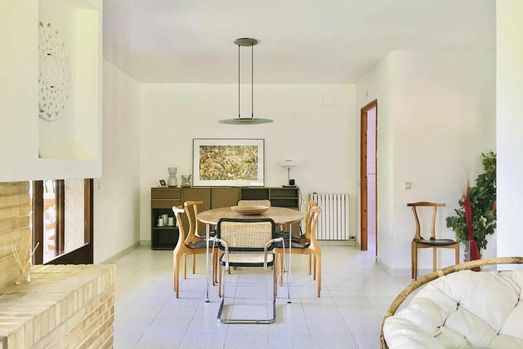 Casa Mediterranea Con Gran Jardin Y Piscina A 500 M De La Playa Roda de Bara Bagian luar foto